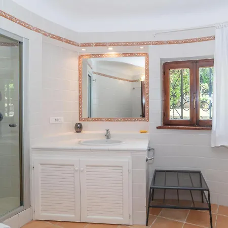 Hibiscus By Interhome