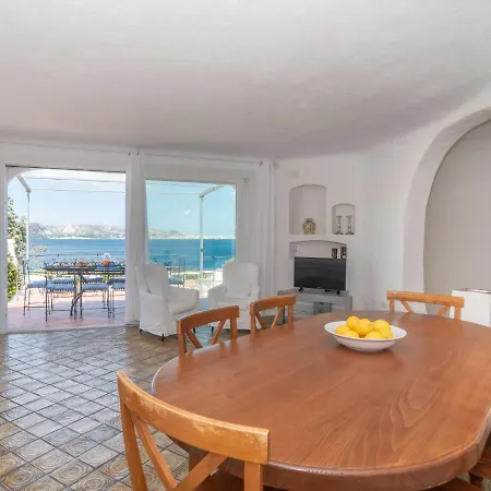 فيلة Hibiscus By Interhome