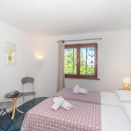 Hibiscus By Interhome *