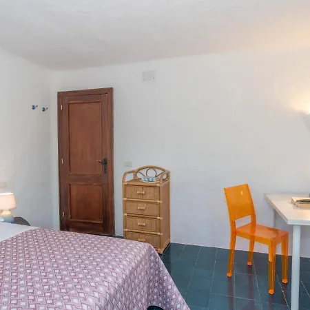 Hibiscus By Interhome فيلة