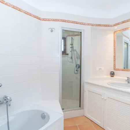 Hibiscus By Interhome 빌라