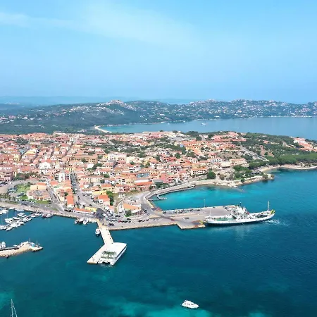 فيلة Hibiscus By Interhome