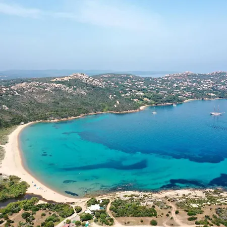 فيلة Hibiscus By Interhome *